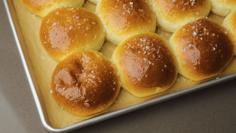 How to Make Hamburger Buns at Home