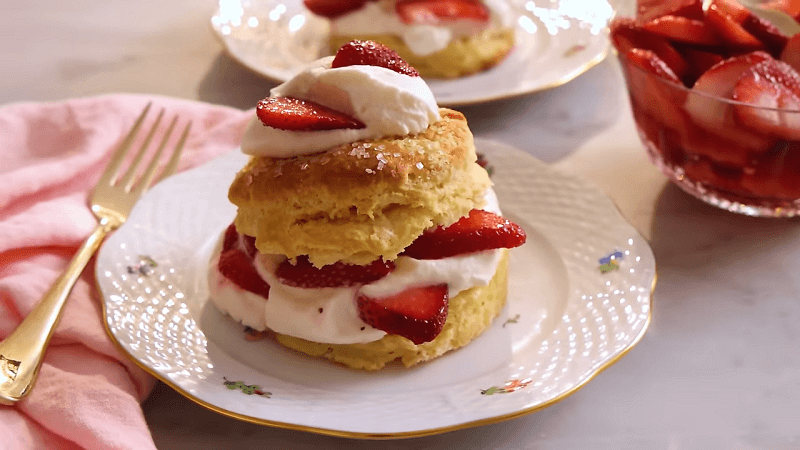 Quick Mother’s Day dessert cake ideas