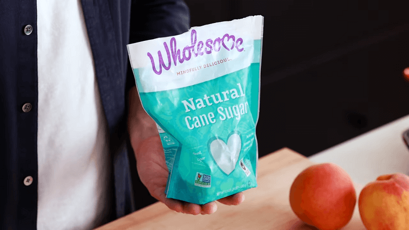 Healthy Grilled Peaches with Yogurt