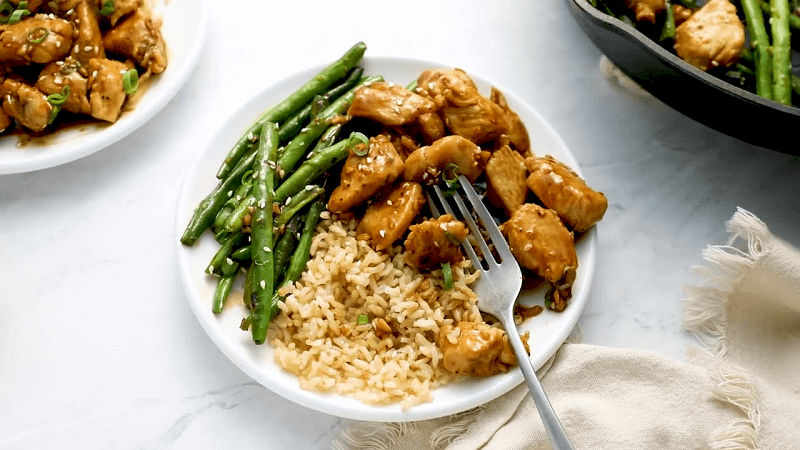 Easy Honey Garlic Chicken with Green Beans